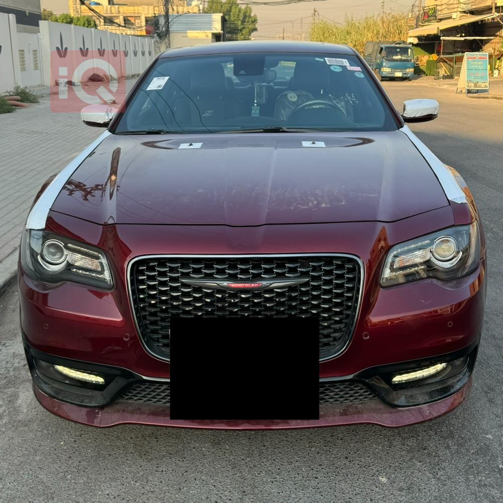 كرايسلر 300